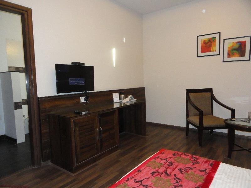 Silver Sands Hotel จัณฑีครห์ ภายนอก รูปภาพ
